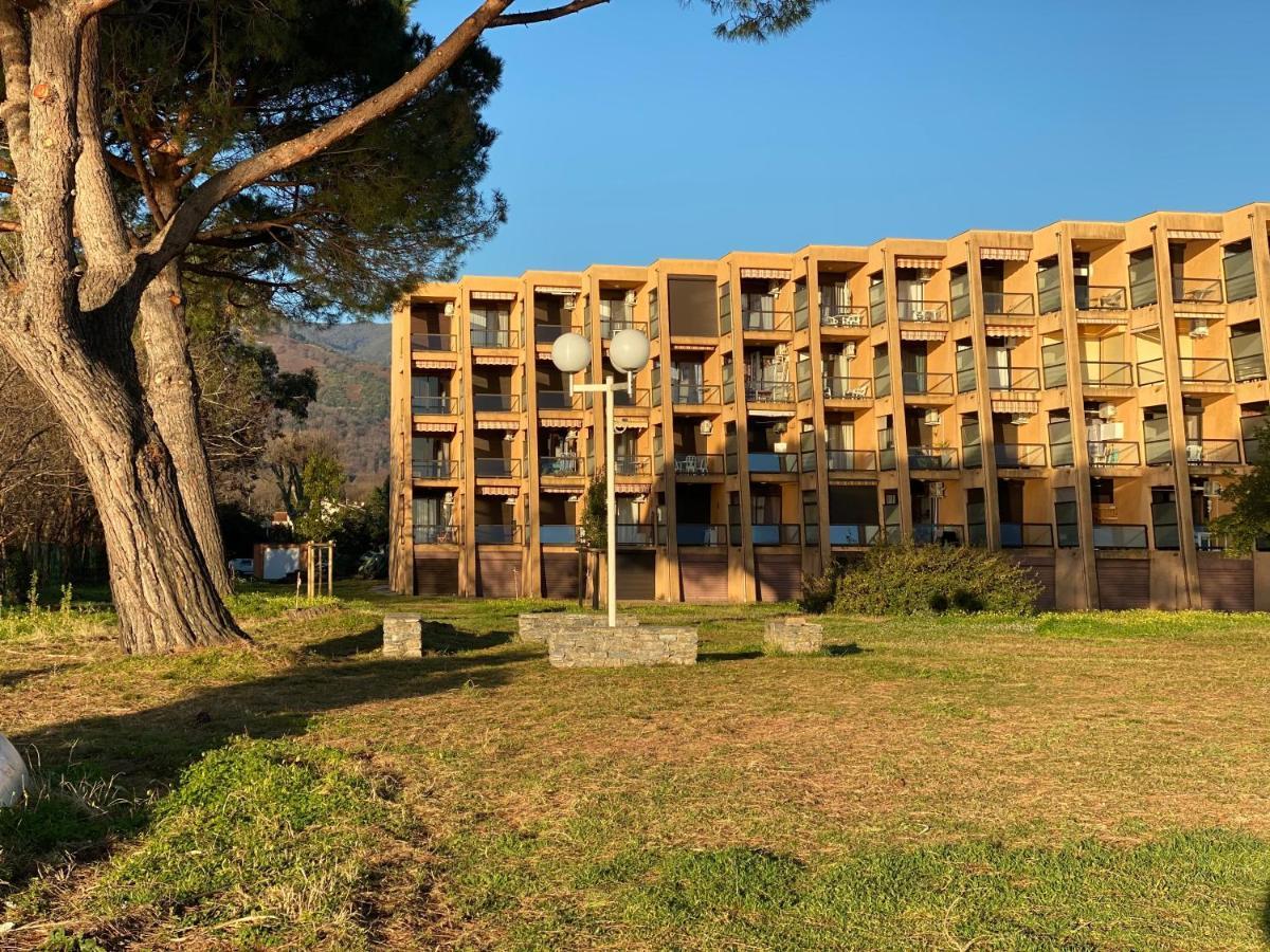 Residence Santa Lucia, Studio Avec Piscine , Vue Mer Et Pied Dans L'Eau , Moriani-Plage 外观 照片